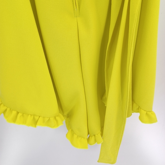 Fashion Nova Brunch Days Romper | Size 1X | NWT | Yellow | Off-Shoulder - Picture 6 of 10